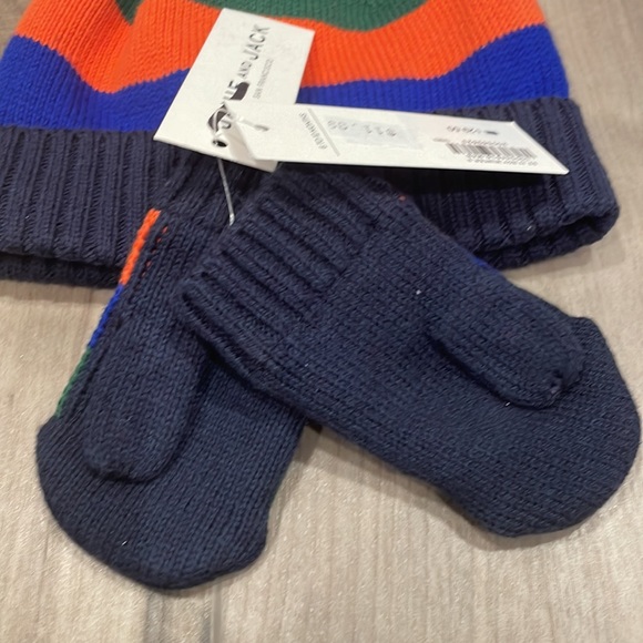 NWT Janie and Jack Beanie and Mitten Set - Picture 3 of 4